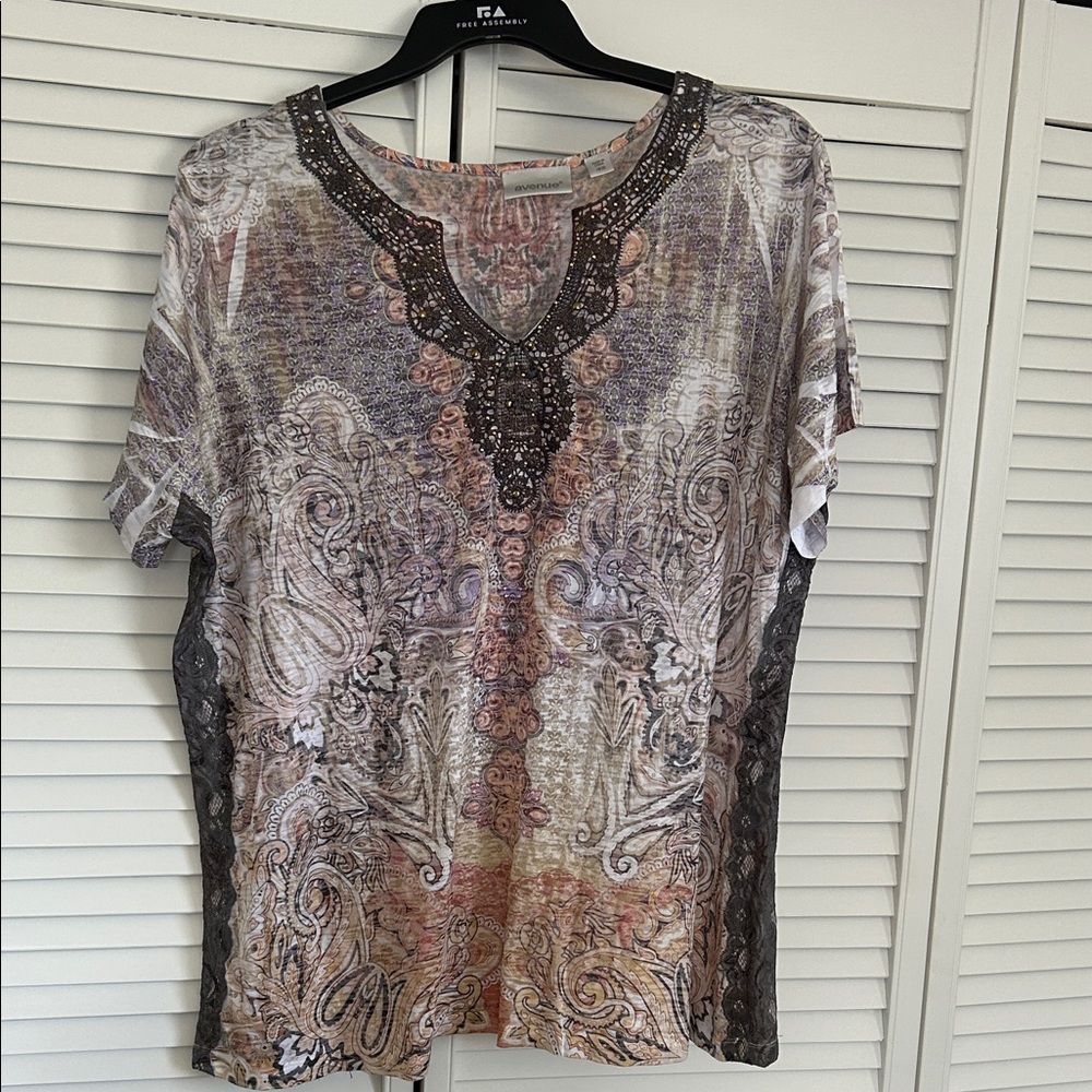 7 Plus Size Women Blouses Assorted